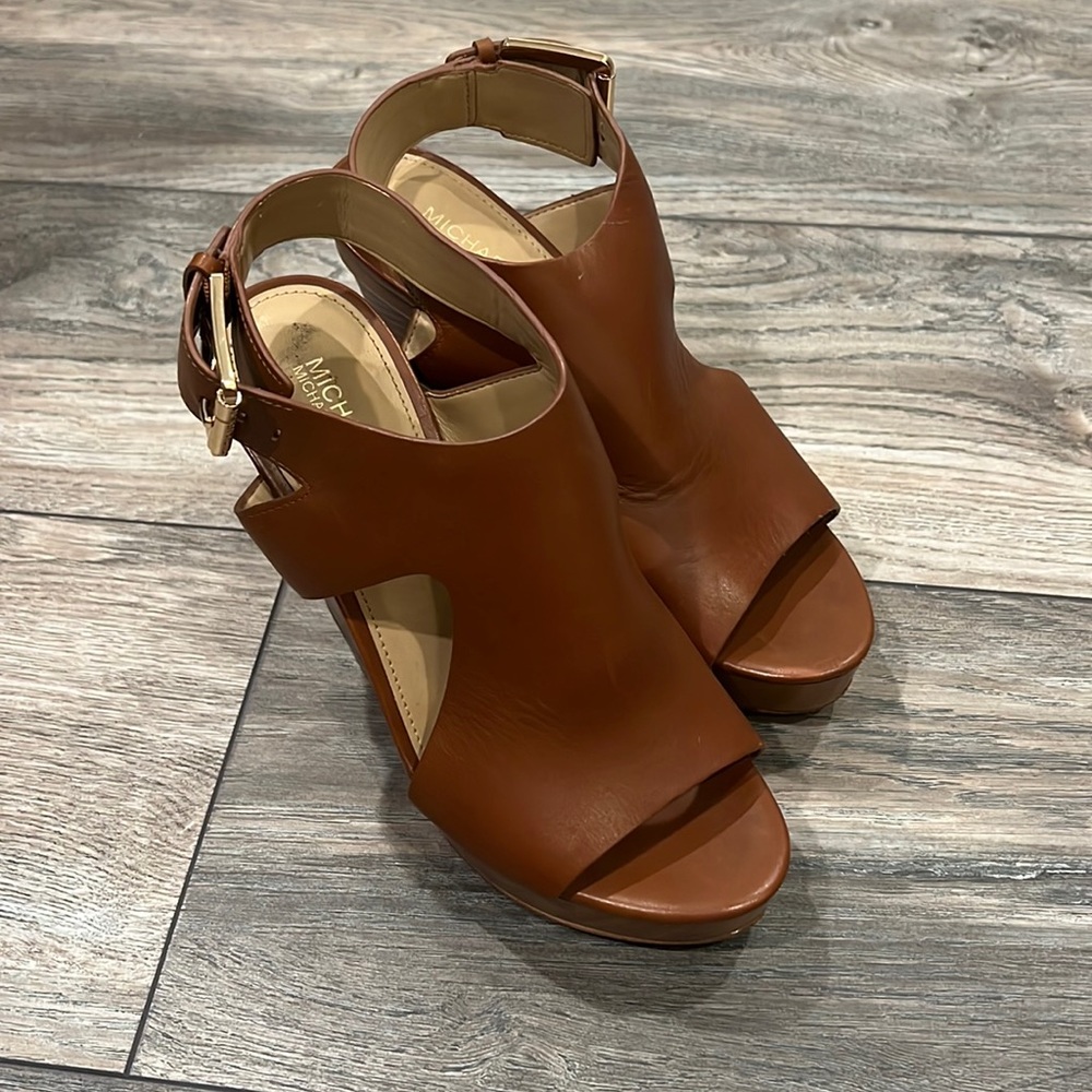 Michael Kors camel leather wedges